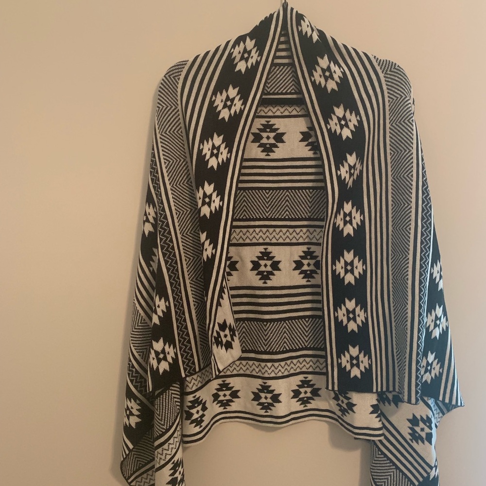 Reversible Aztec Printed Cape/Vest